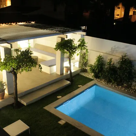 Algarve House With Heated Pool And Jacuzzi Willa Albufeira